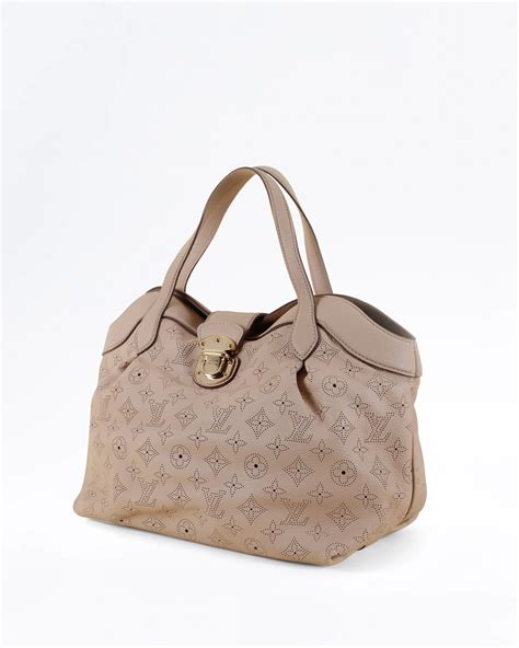 louis vuitton mahina cirrus|LOUIS VUITTON Mahina Cirrus PM Black .